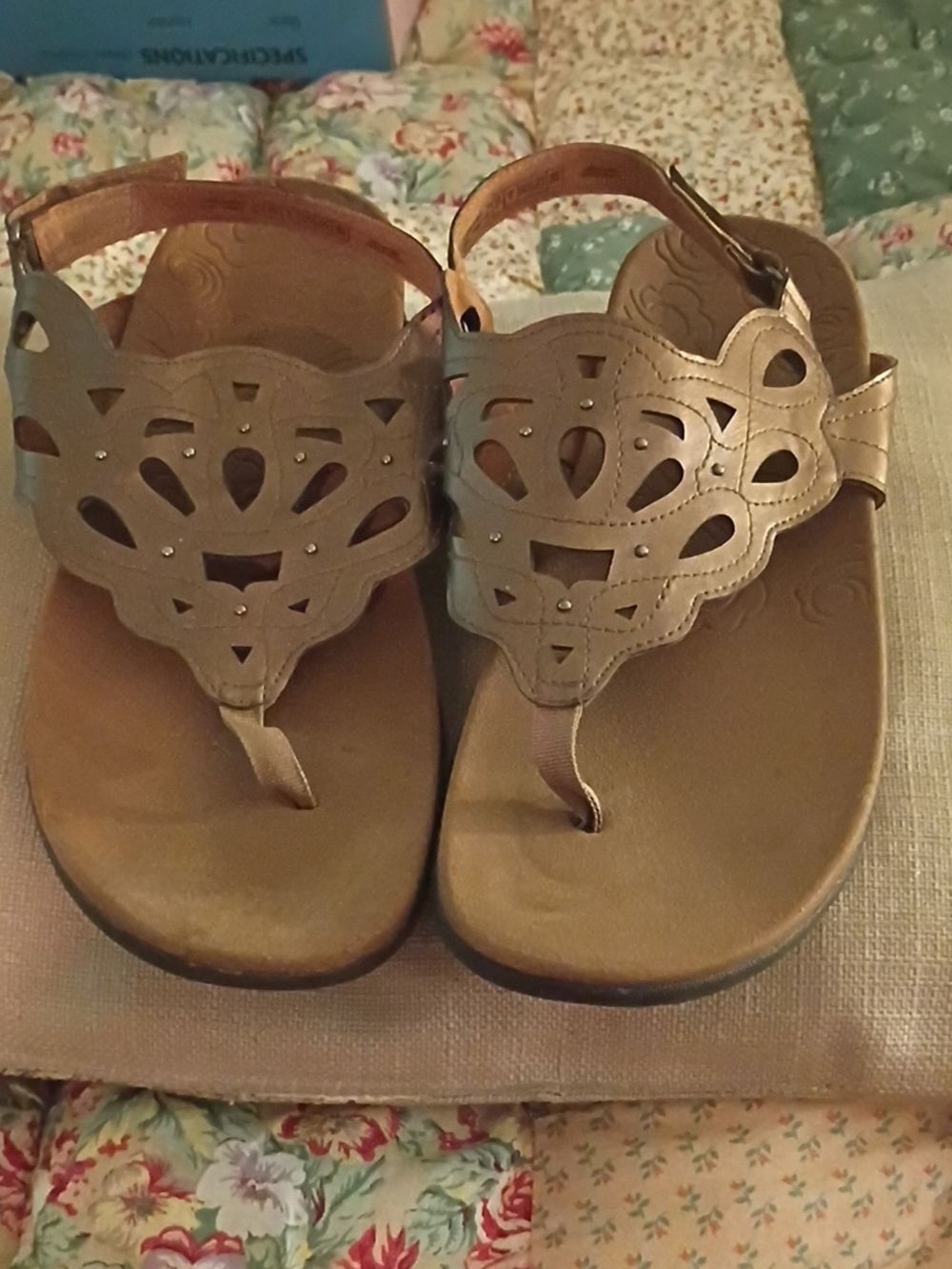 Women's  Rockport Tan Cutout Leather Thong Sandals